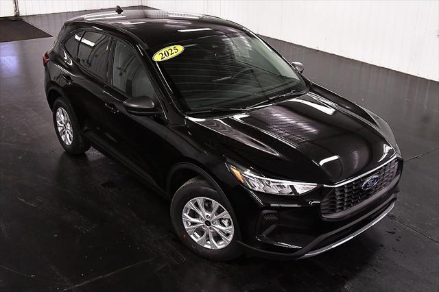 new 2025 Ford Escape car, priced at $32,040