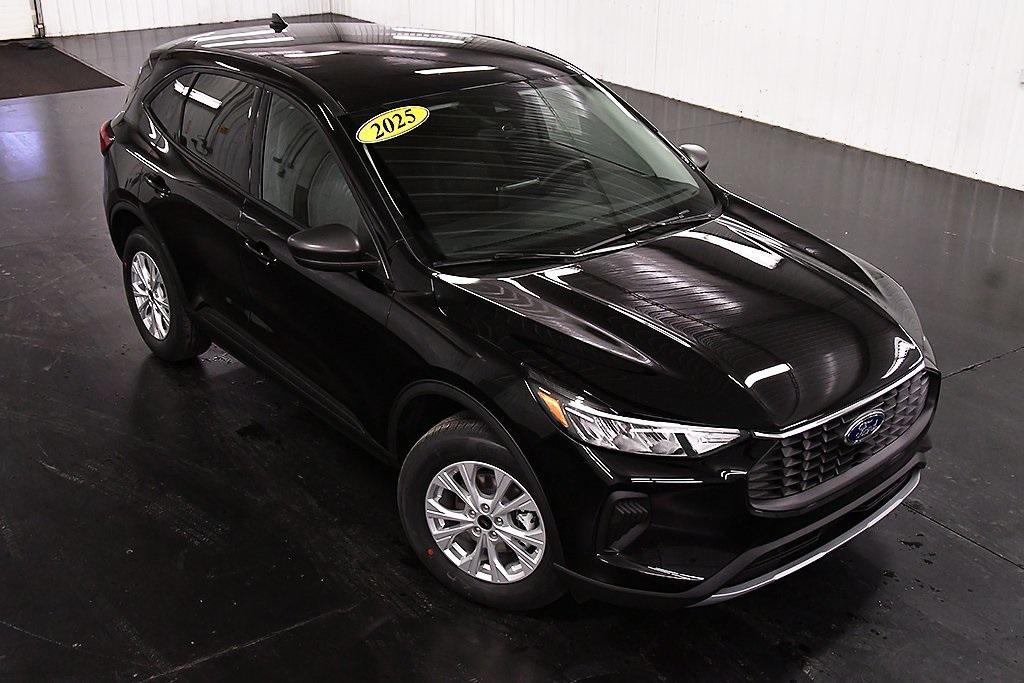 new 2025 Ford Escape car, priced at $27,168
