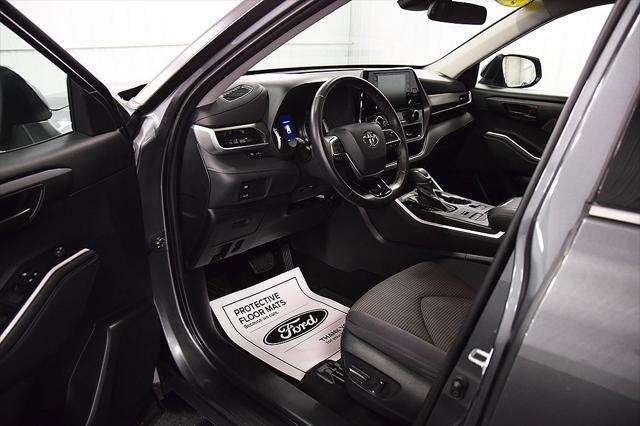 used 2021 Toyota Highlander car, priced at $30,000