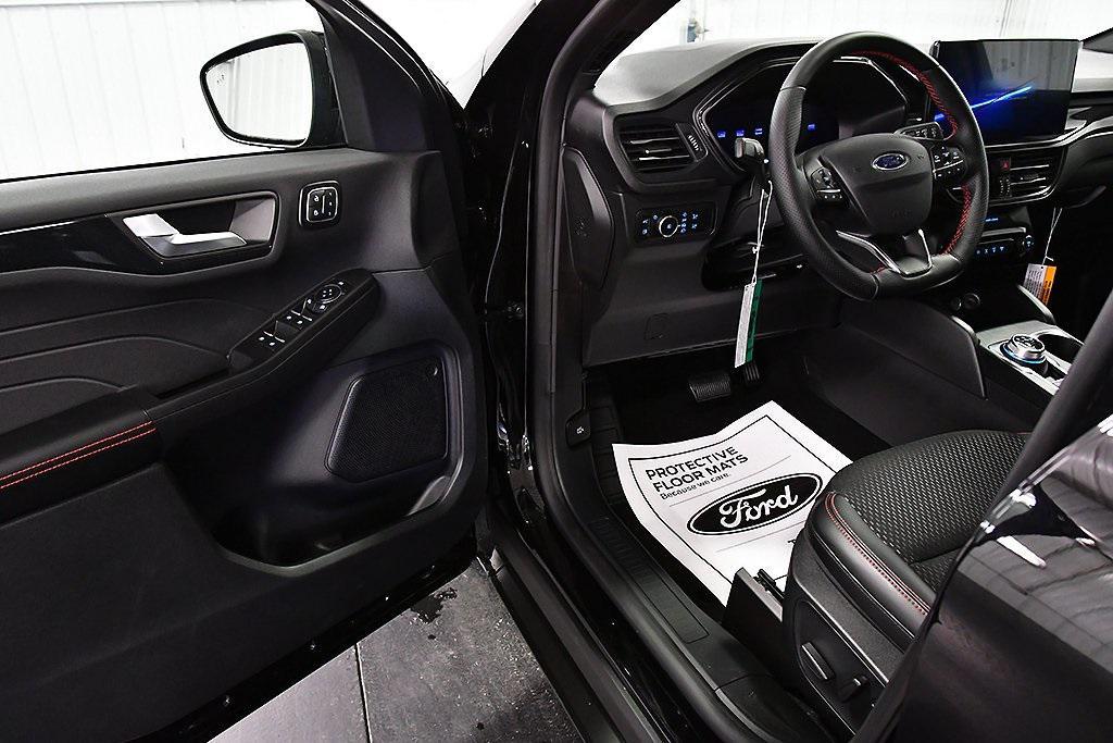 new 2025 Ford Escape car, priced at $36,215