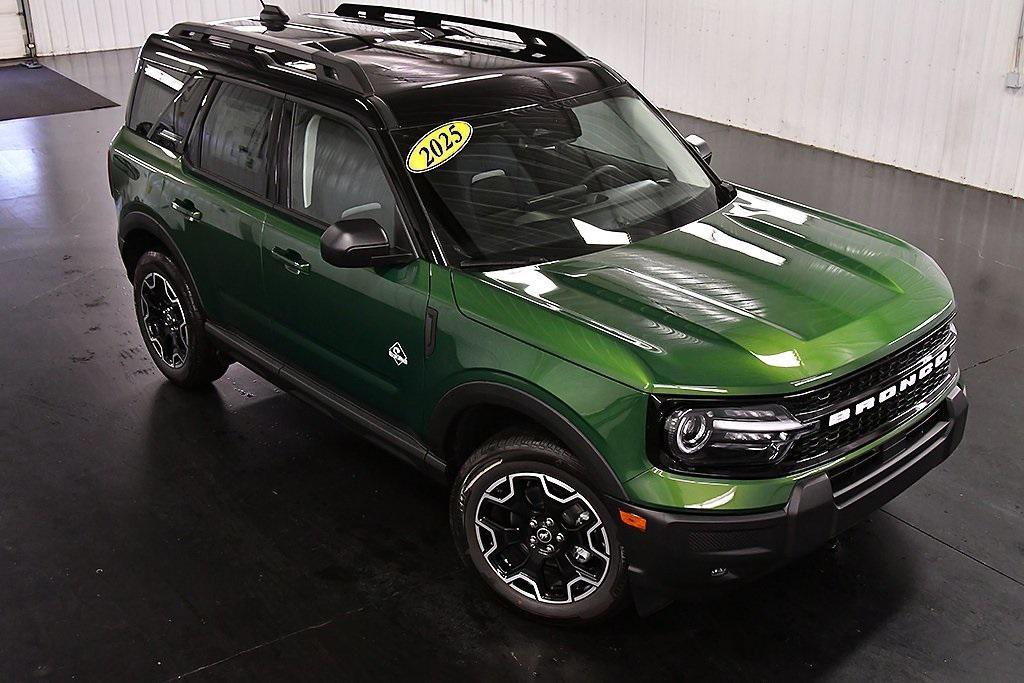 new 2025 Ford Bronco Sport car, priced at $38,025
