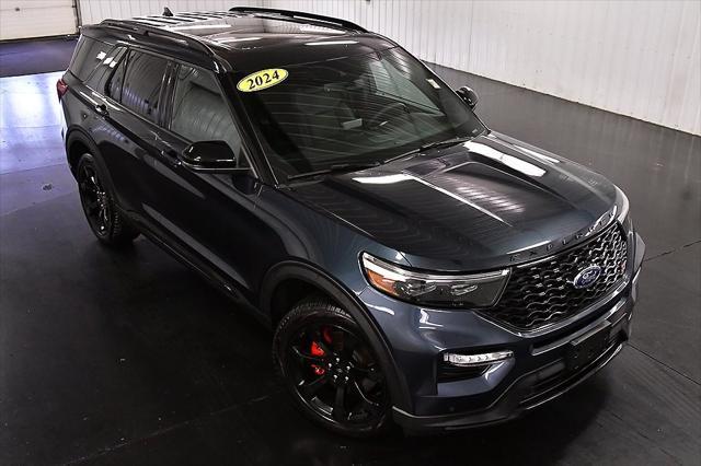 used 2024 Ford Explorer car, priced at $51,995