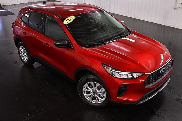 new 2025 Ford Escape car, priced at $30,808