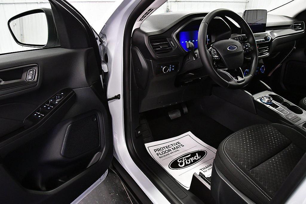new 2025 Ford Escape car, priced at $28,495