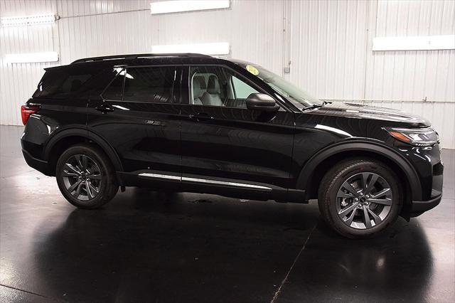 new 2025 Ford Explorer car, priced at $47,595