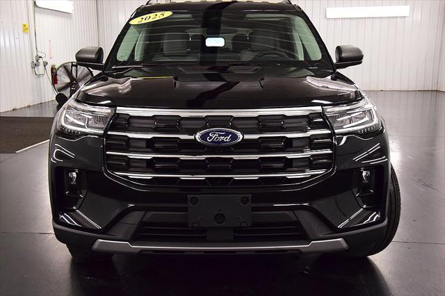 new 2025 Ford Explorer car, priced at $45,651