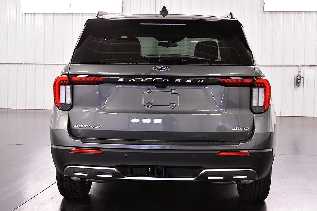 new 2025 Ford Explorer car, priced at $47,330