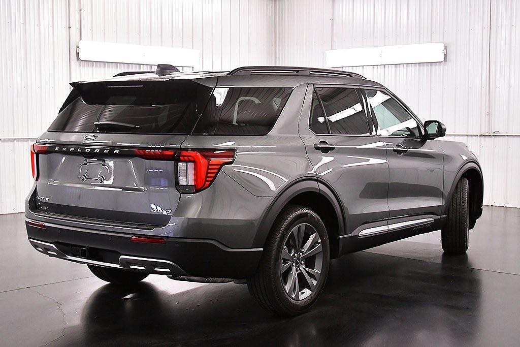 new 2025 Ford Explorer car, priced at $47,330