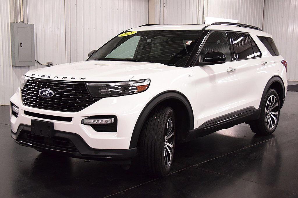 used 2022 Ford Explorer car, priced at $34,000