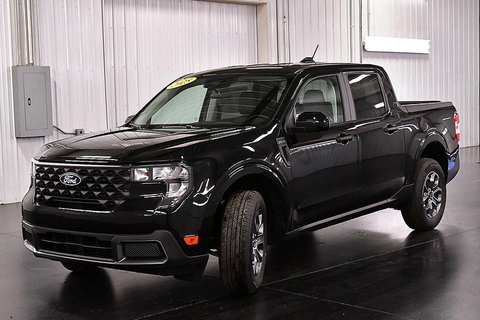 new 2025 Ford Maverick car, priced at $34,626