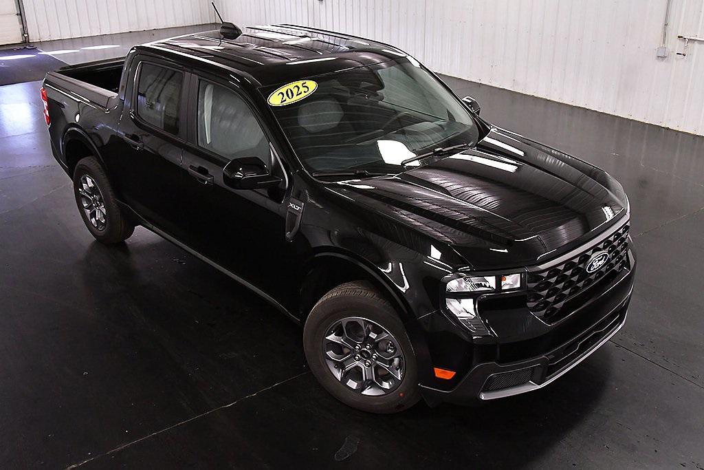 new 2025 Ford Maverick car, priced at $34,626