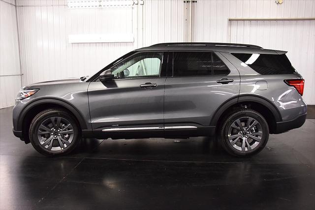 new 2025 Ford Explorer car, priced at $45,651