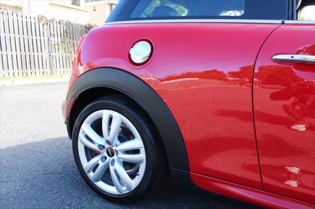 used 2021 MINI Hardtop car, priced at $28,995