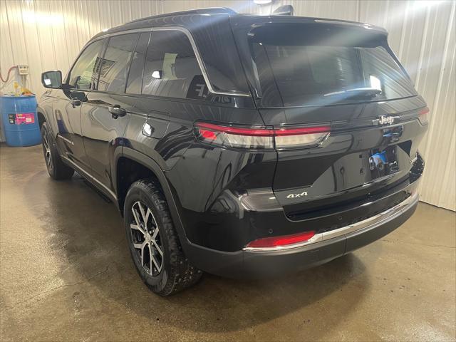 new 2025 Jeep Grand Cherokee car, priced at $40,217