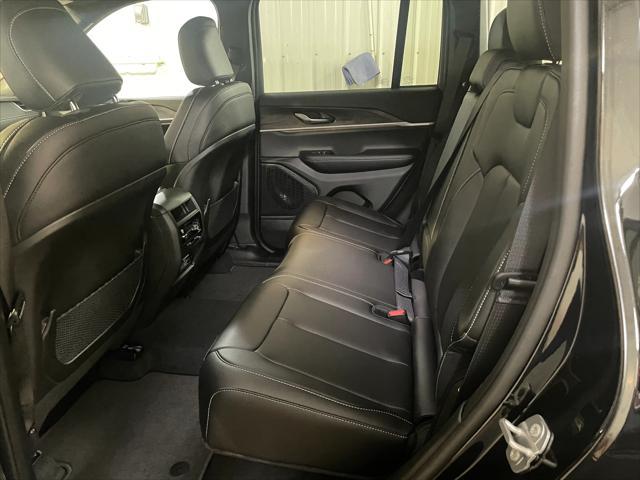 new 2025 Jeep Grand Cherokee car, priced at $40,217