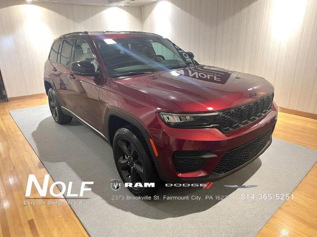 new 2024 Jeep Grand Cherokee car, priced at $45,283