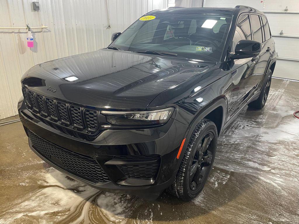 used 2023 Jeep Grand Cherokee car, priced at $35,498