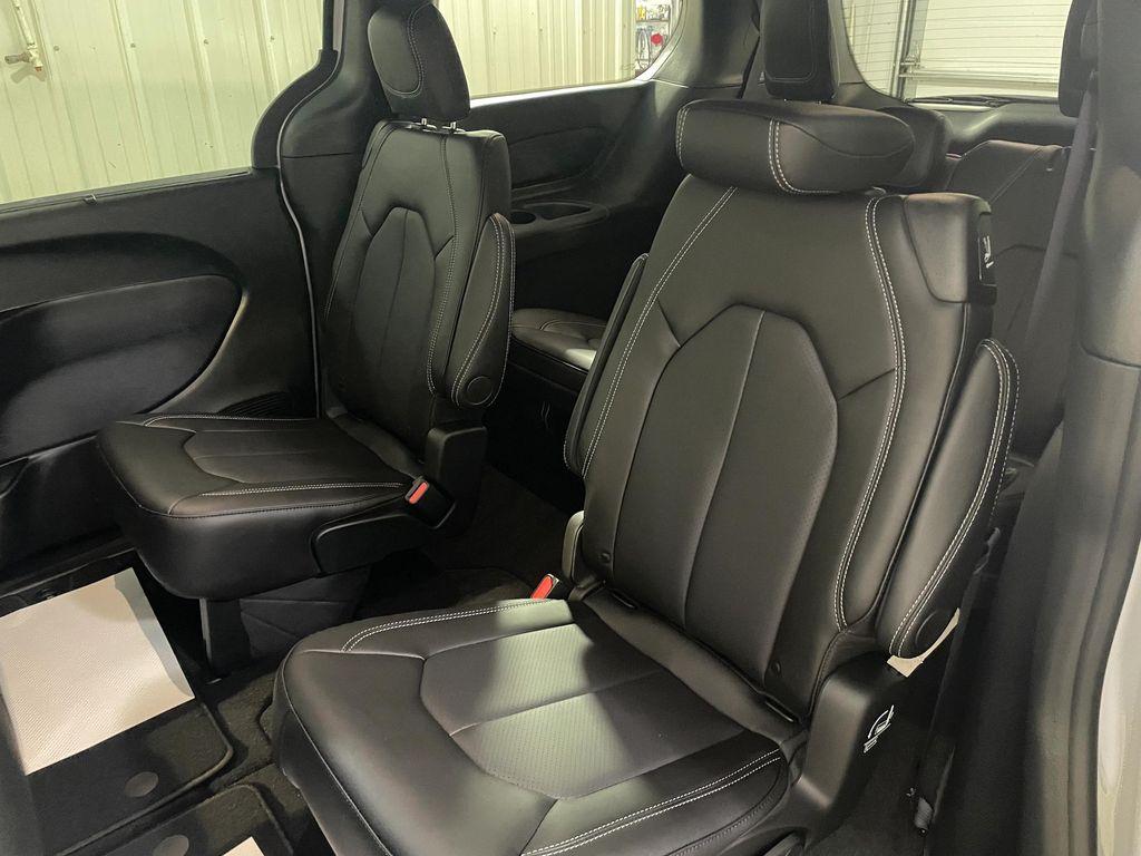 new 2025 Chrysler Pacifica car, priced at $40,440