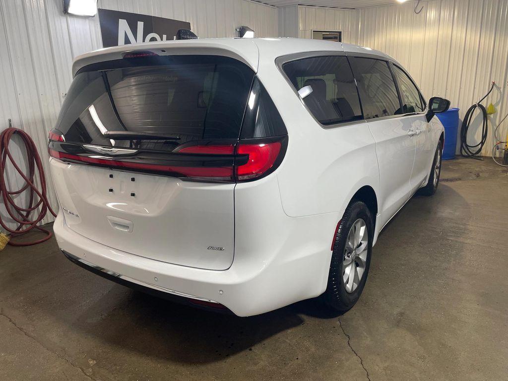 new 2025 Chrysler Pacifica car, priced at $40,440
