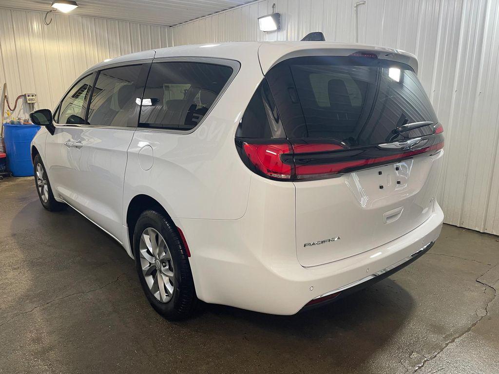 new 2025 Chrysler Pacifica car, priced at $40,440