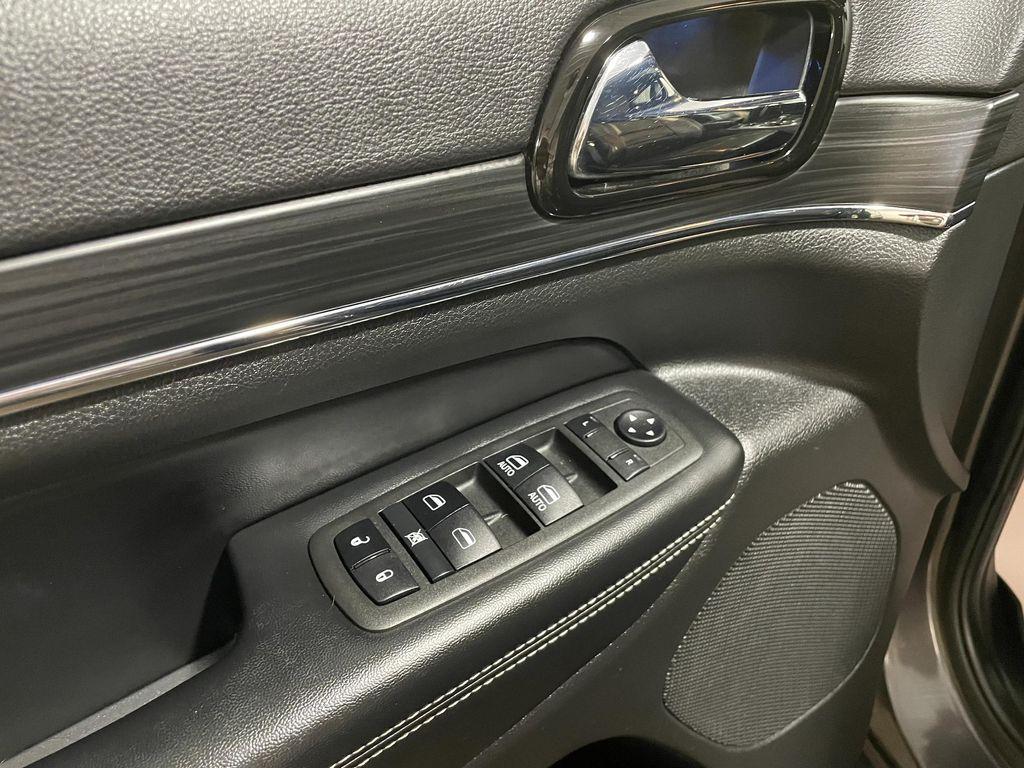 used 2021 Jeep Grand Cherokee car, priced at $24,498