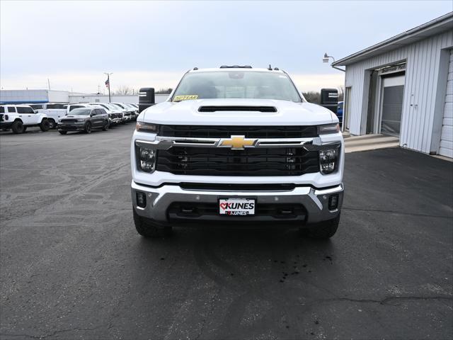 new 2025 Chevrolet Silverado 3500 car, priced at $73,550