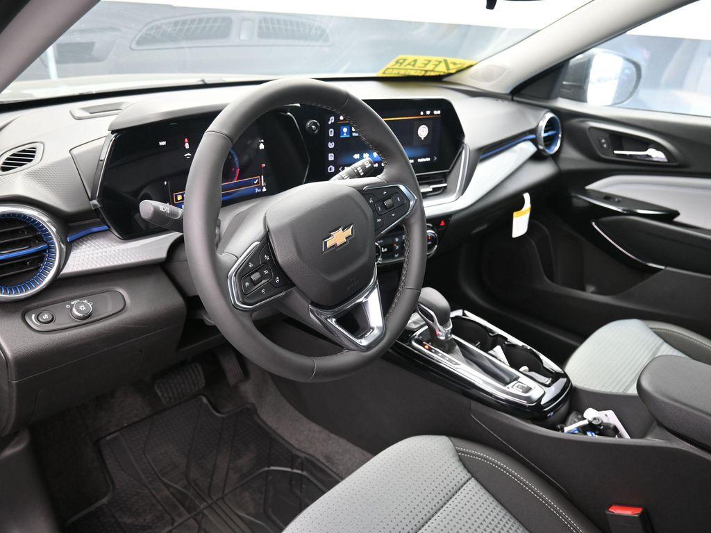 new 2025 Chevrolet Trax car, priced at $24,186