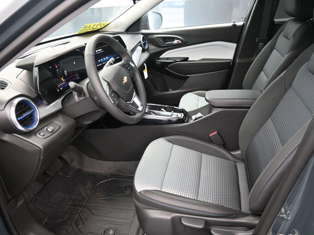 new 2025 Chevrolet Trax car, priced at $24,186