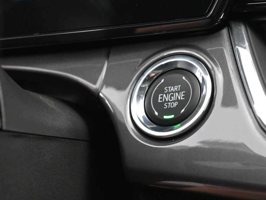 new 2025 Chevrolet Trax car, priced at $26,009