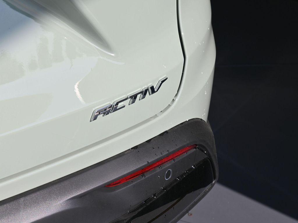 new 2025 Chevrolet Trax car, priced at $26,009