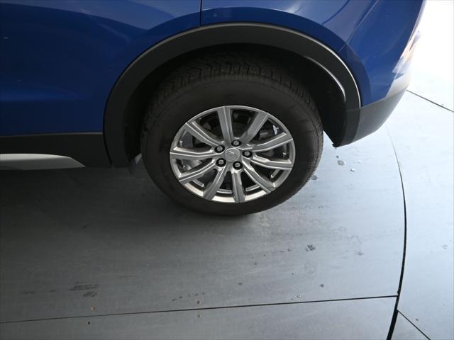 used 2023 Cadillac XT4 car, priced at $25,642