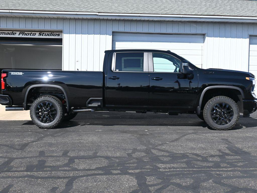 new 2025 Chevrolet Silverado 3500 car, priced at $70,114