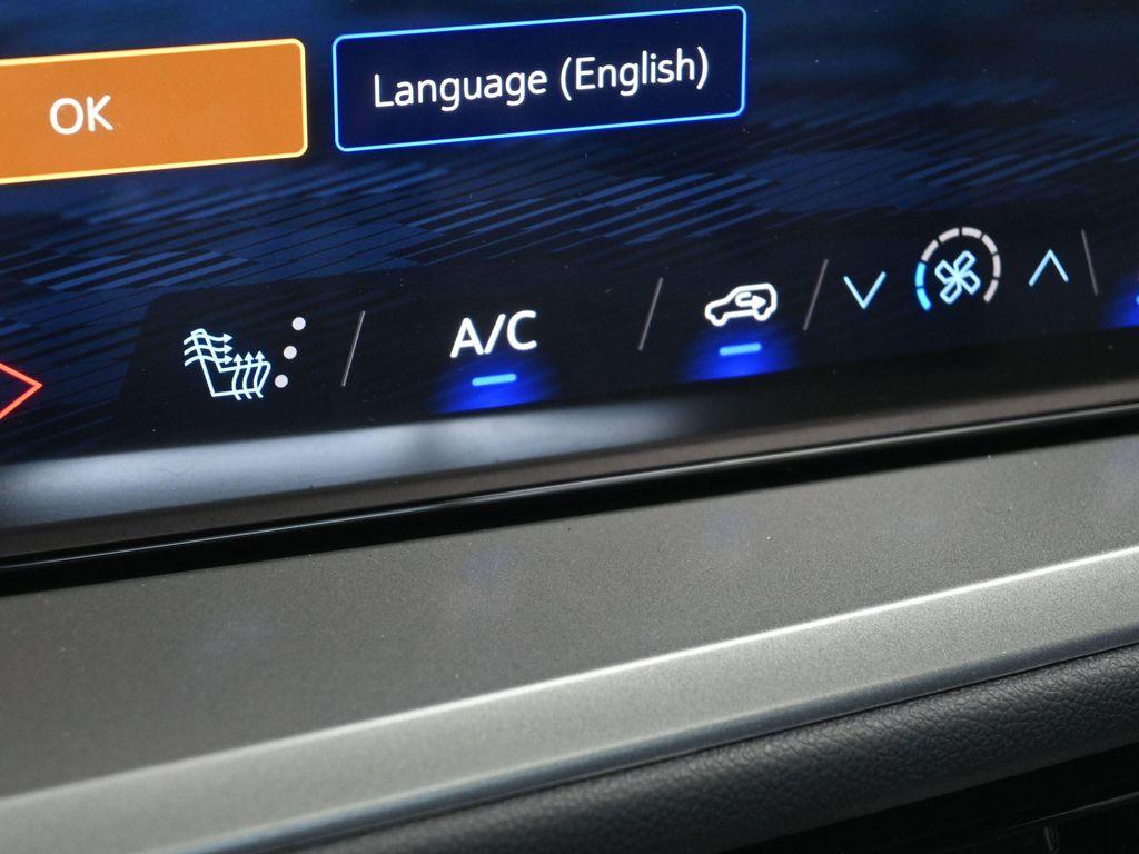 new 2025 Chevrolet Traverse car, priced at $46,874