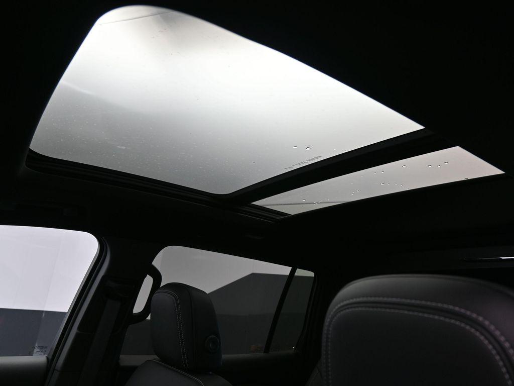 new 2026 Chevrolet Traverse car, priced at $47,715
