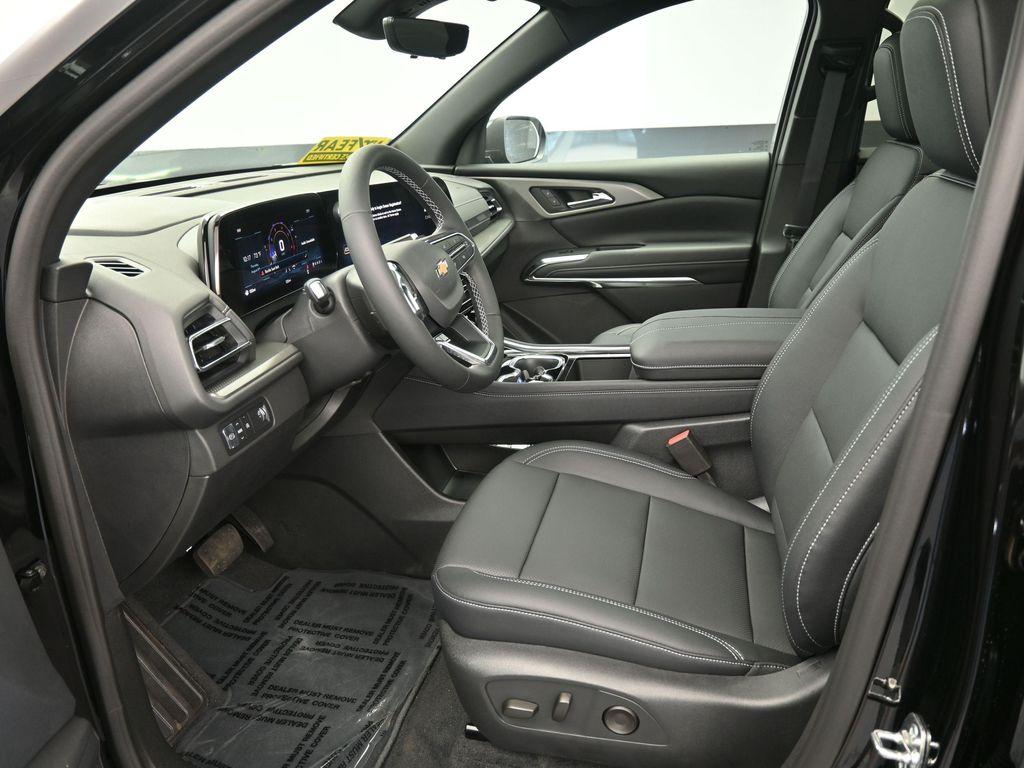 new 2026 Chevrolet Traverse car, priced at $47,715