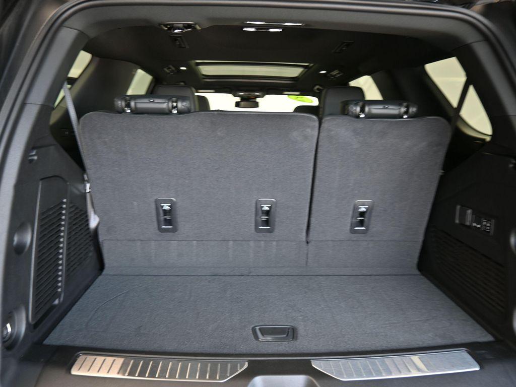used 2025 GMC Yukon car, priced at $84,288