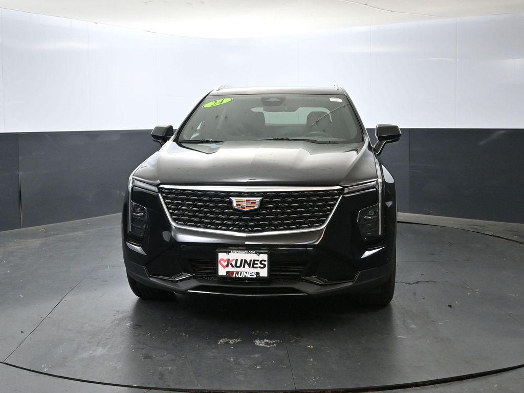 used 2024 Cadillac XT4 car, priced at $33,612