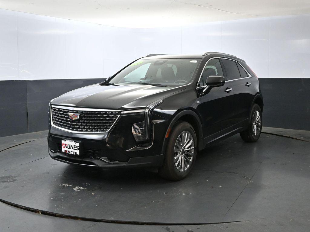 used 2024 Cadillac XT4 car, priced at $33,612