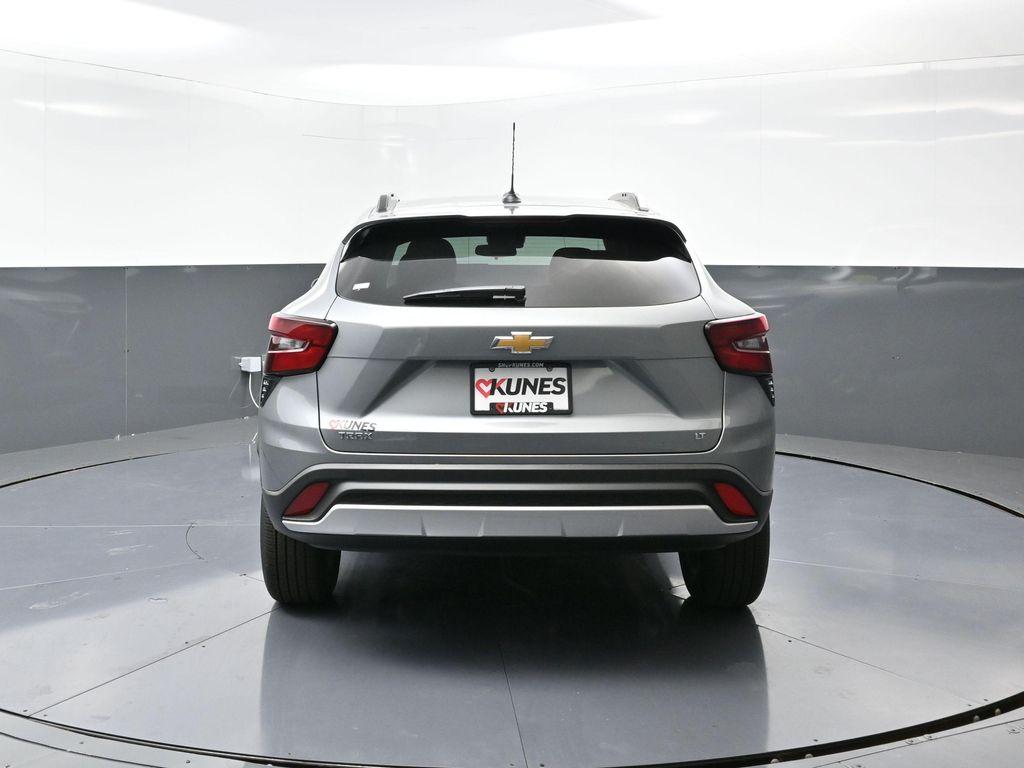 new 2025 Chevrolet Trax car, priced at $22,675