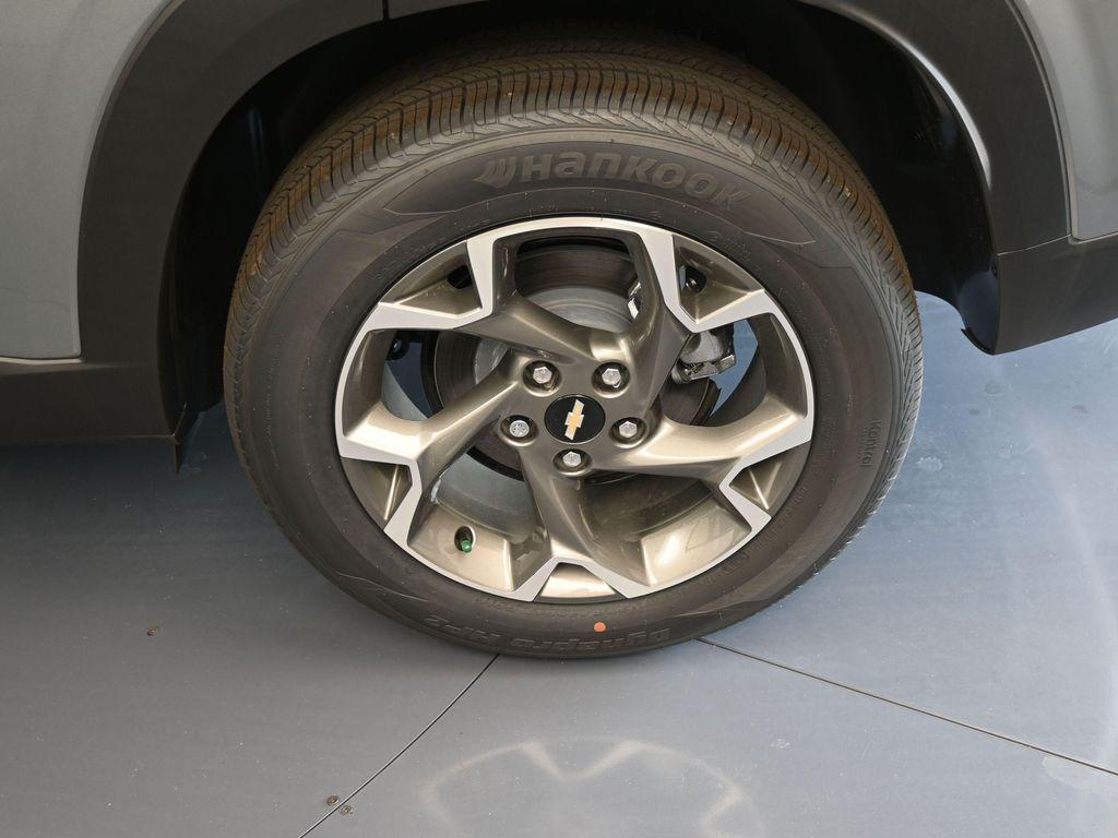 new 2025 Chevrolet Trax car, priced at $22,675