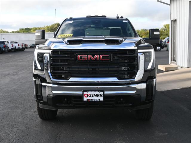 new 2024 GMC Sierra 3500 car, priced at $62,670