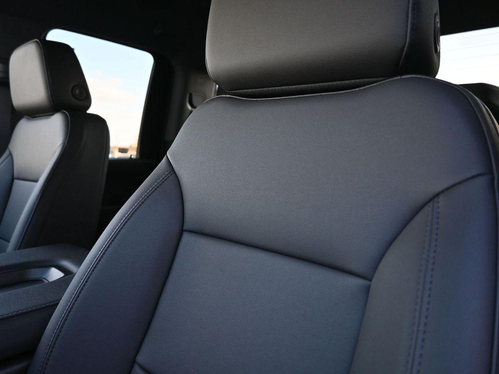 new 2024 GMC Sierra 2500 car, priced at $51,116