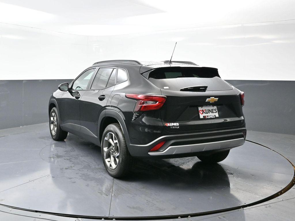 new 2025 Chevrolet Trax car, priced at $22,789