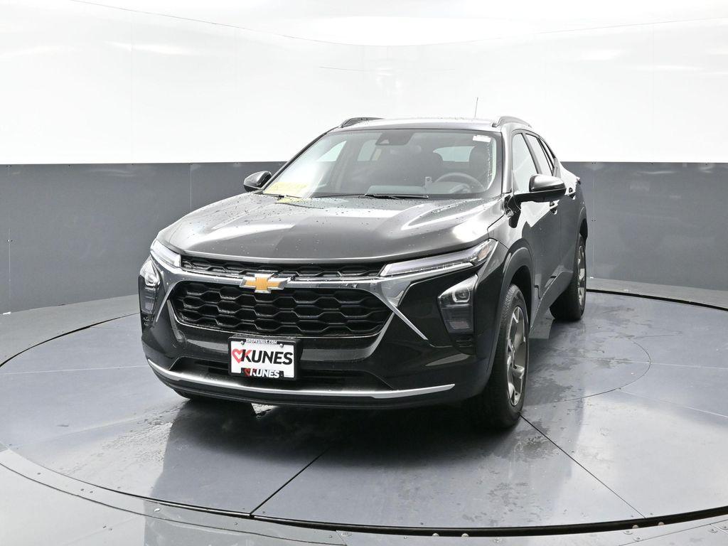 new 2025 Chevrolet Trax car, priced at $22,789