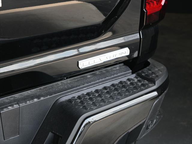 new 2025 GMC Canyon car, priced at $44,013