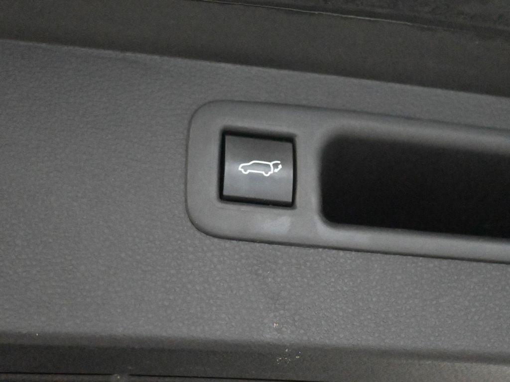 used 2023 Toyota Highlander car, priced at $32,722