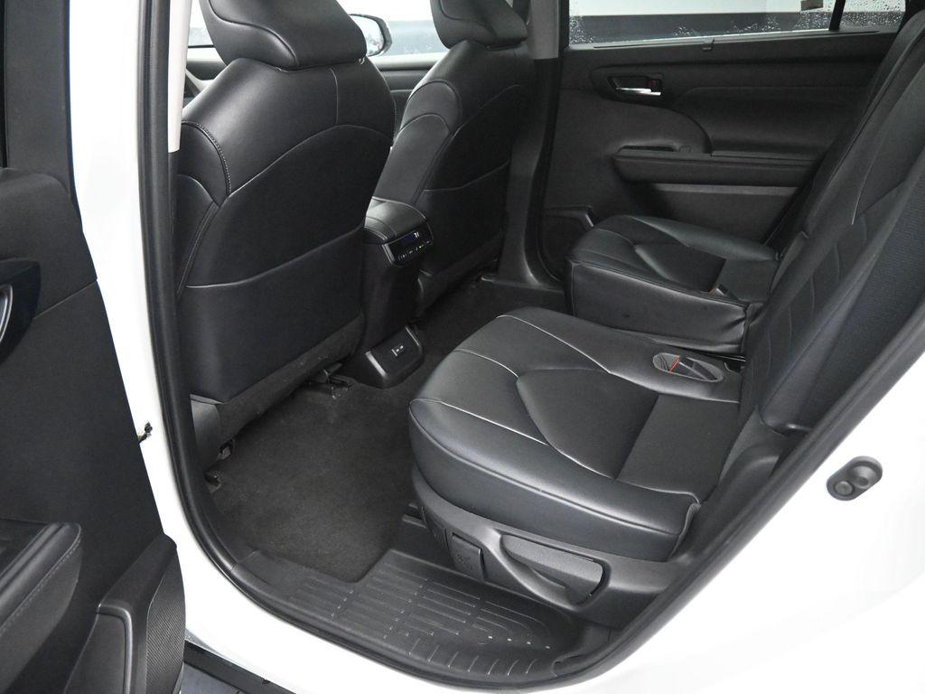 used 2023 Toyota Highlander car, priced at $32,722