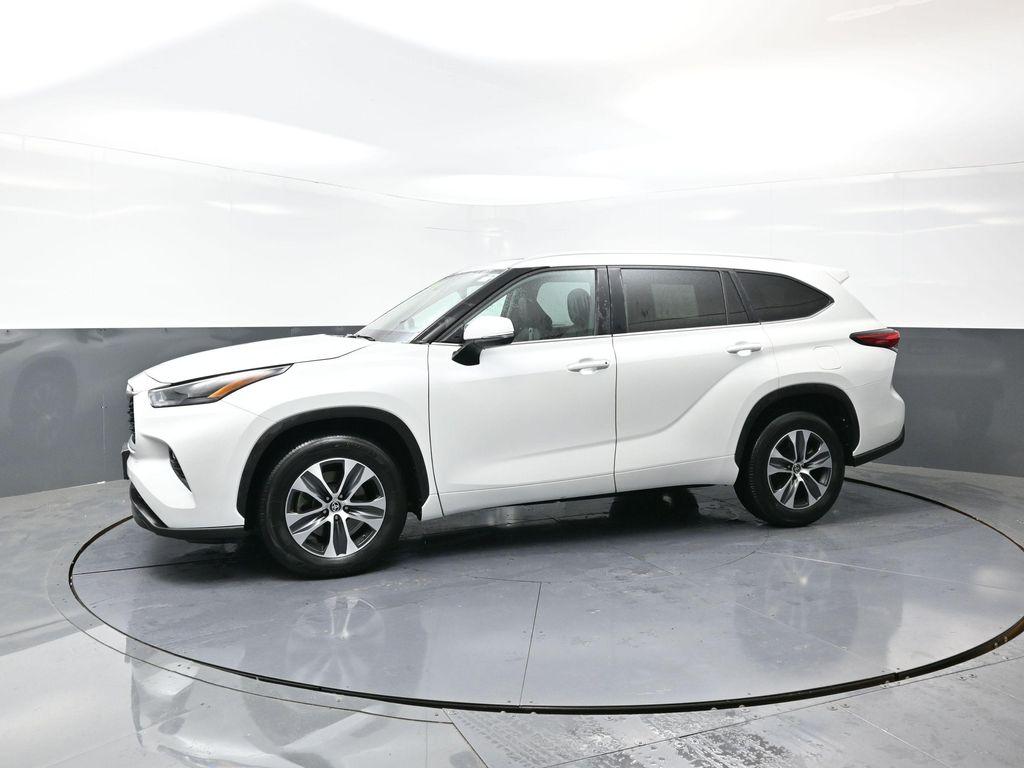 used 2023 Toyota Highlander car, priced at $32,722