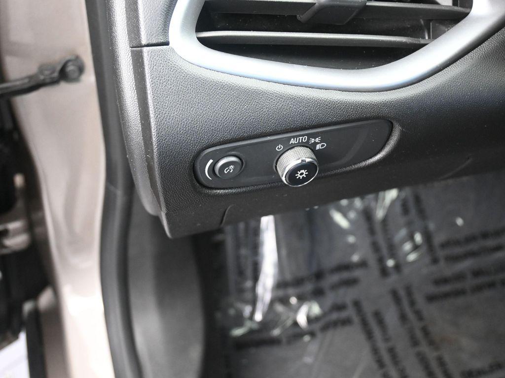 used 2024 Chevrolet Malibu car, priced at $19,185