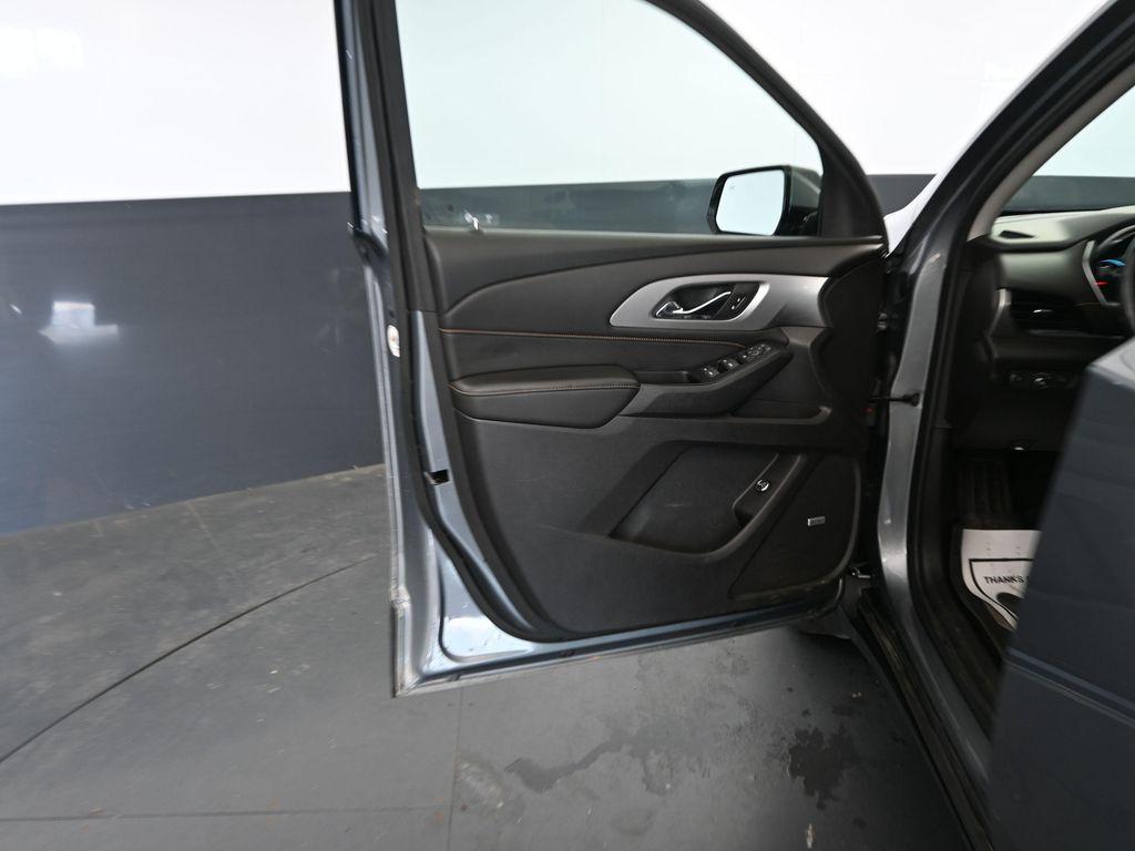used 2018 Chevrolet Traverse car, priced at $14,243